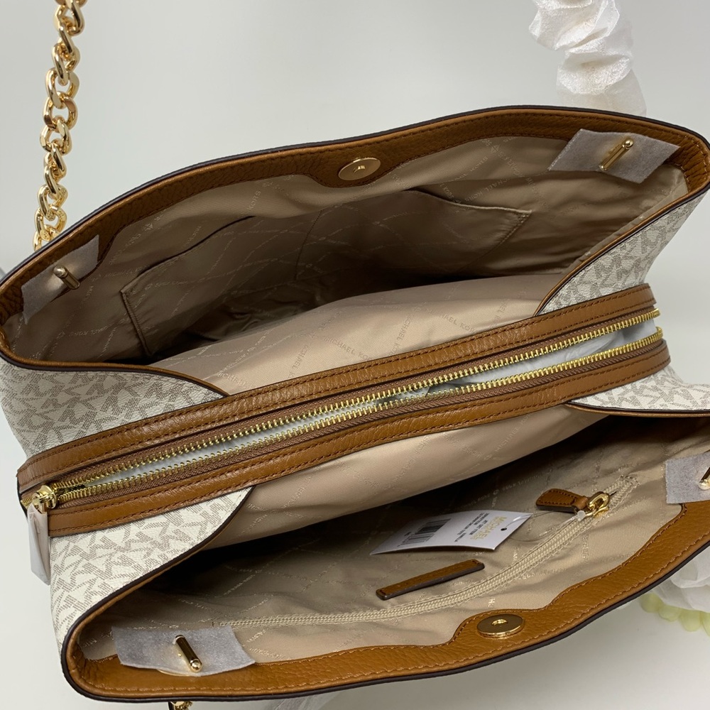 Michael Kors Large Chain Shoulder Bag - Picture 9 of 12